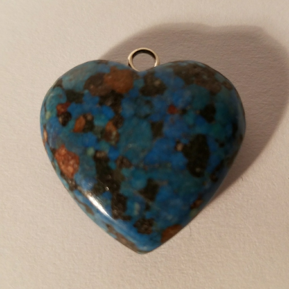 Vintage Polished Stone Heart Pendant